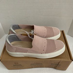 Dearfoams Women's Original Comfort Sophie Slip-on Sneaker shoes 7